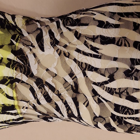 ‼️3 for $20‼️  MMXIII Milti-color Animal Print Lace Racer-back Tank Top - Picture 6 of 8
